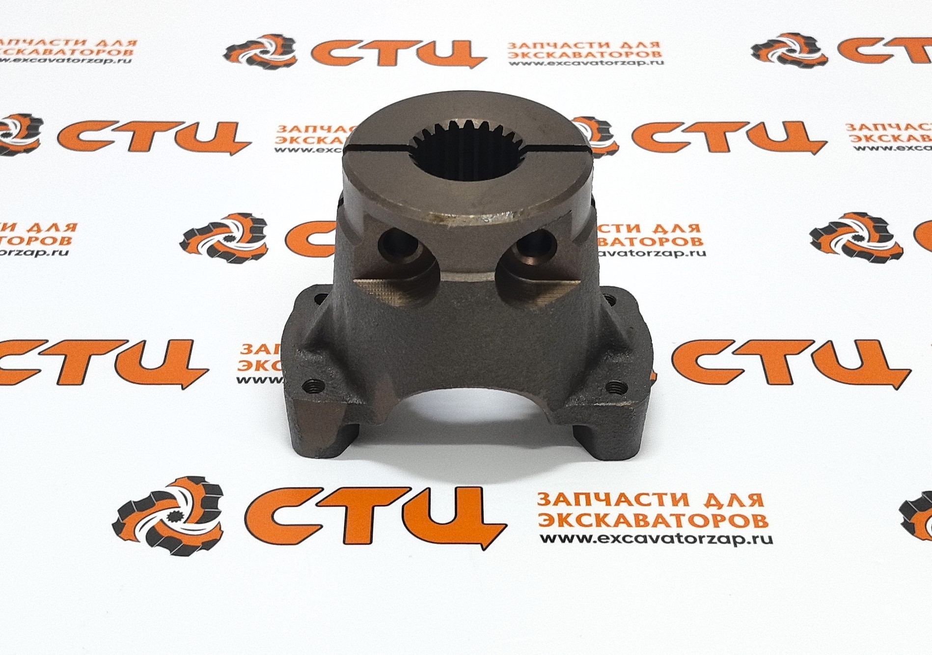 Фланец 132707 переднего моста экскаватора погрузчика New Holland B110, B115