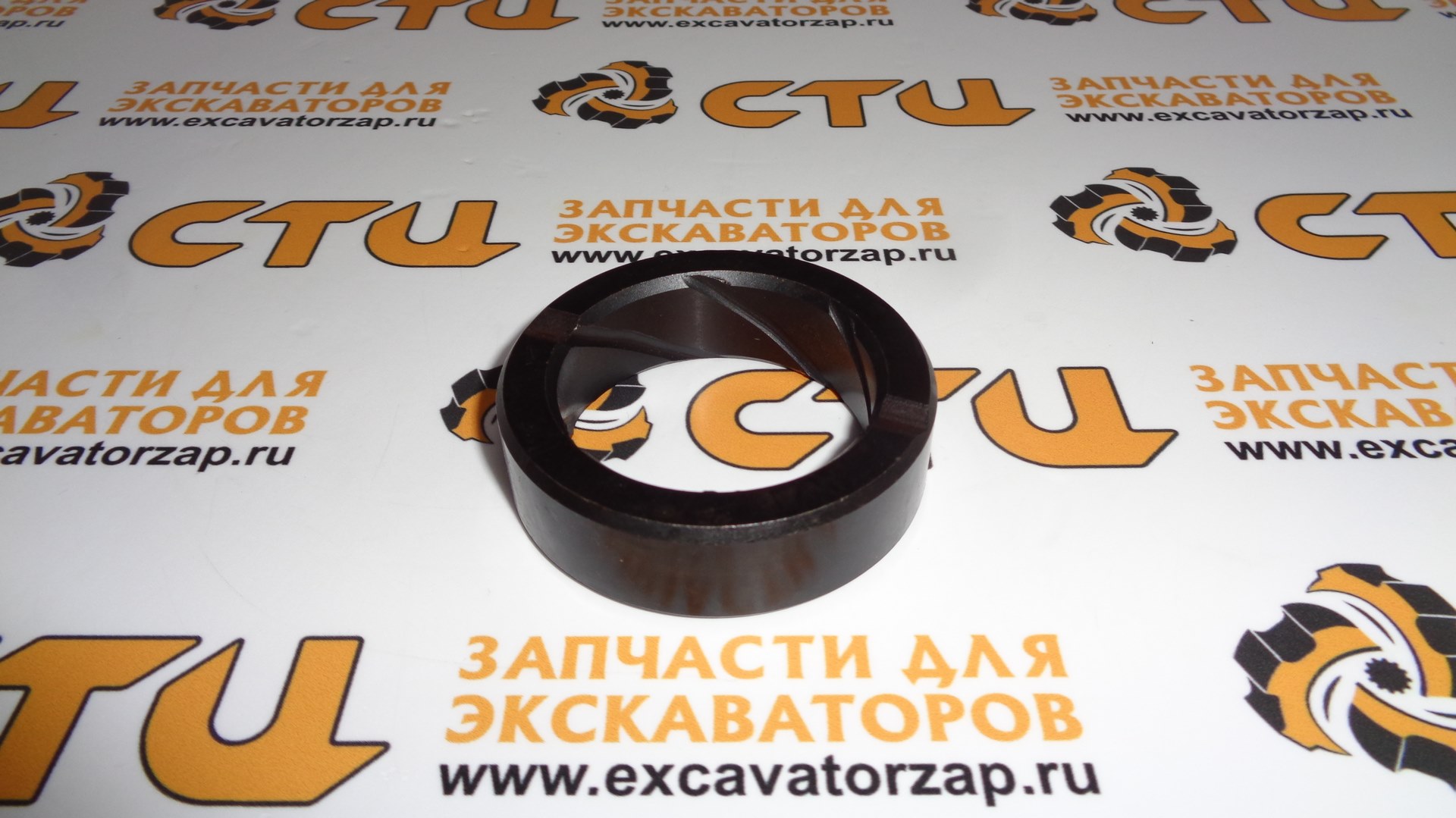 Втулка ZTAM-00575 верхнего шкворня переднего моста экскаватора HYUNDAI R140W, R1400W